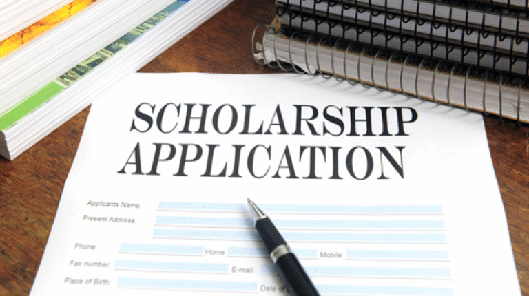 financial aid tips for students, scholarship application advice